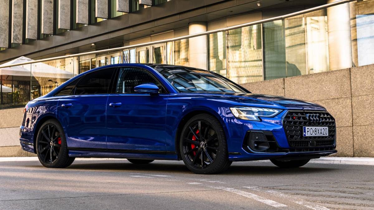 Audi S8+