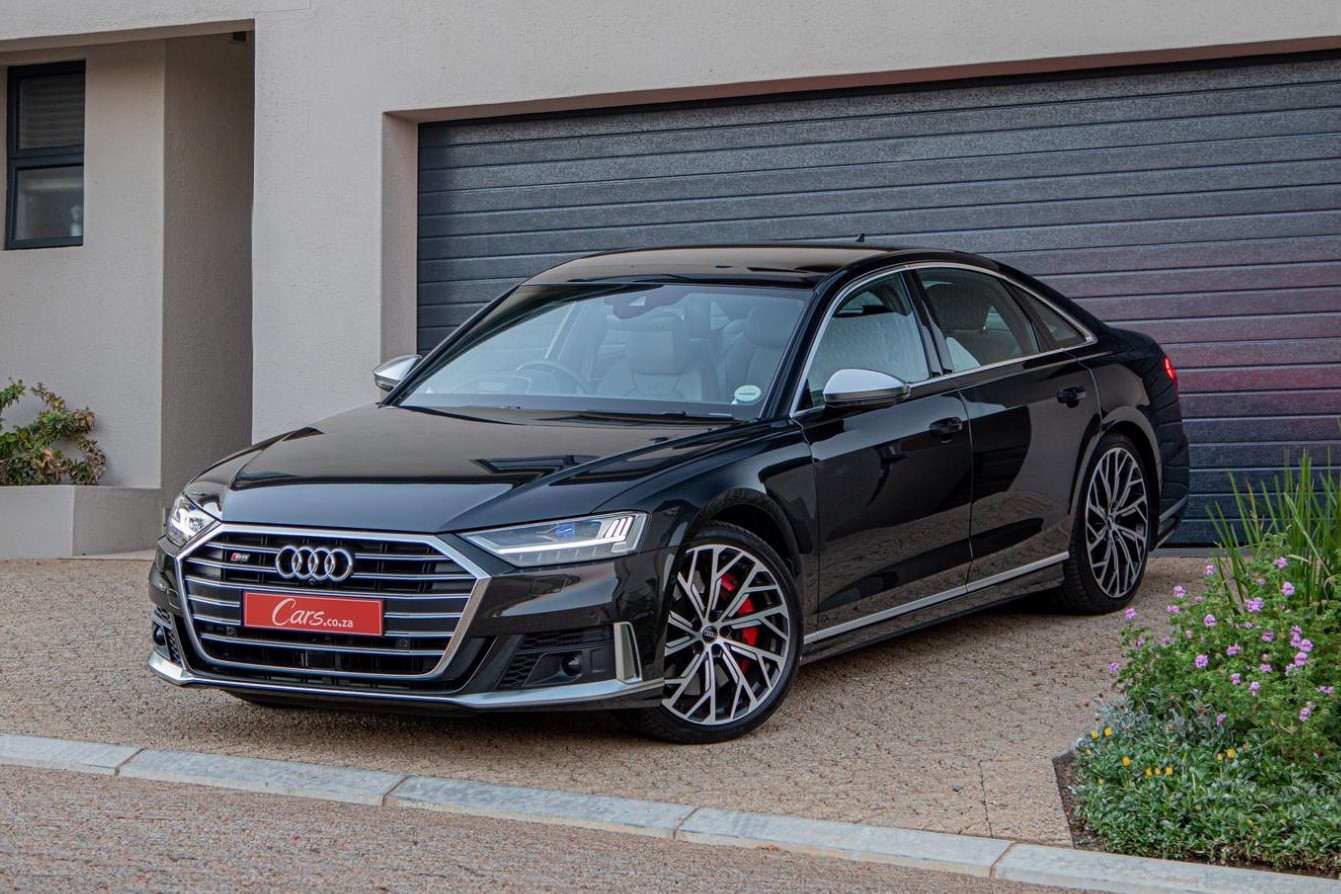 Audi S8